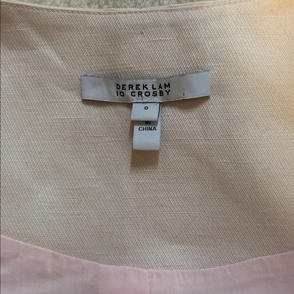 DEREK LAM 10 CROSBY
Leo cropped linen and Lyocell-blend twill vest light pink - Picture 5 of 5